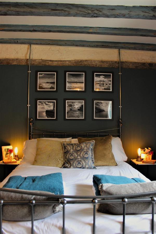 Boutique Fisherman'S Grade II Listed Cottage Scarborough Exterior photo