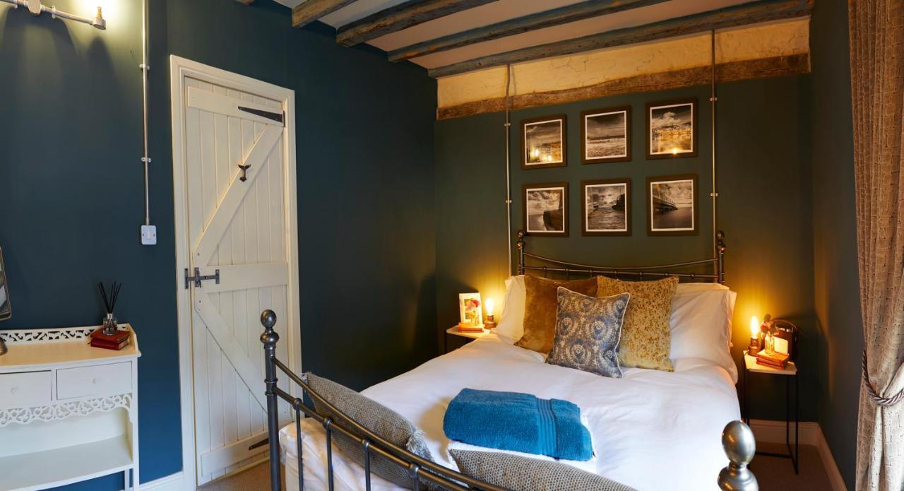 Boutique Fisherman'S Grade II Listed Cottage Scarborough Exterior photo